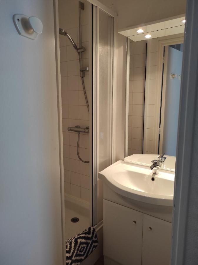 Angers Studio Idealement Situe : 2M Gare, 4M Centre Ville Luaran gambar